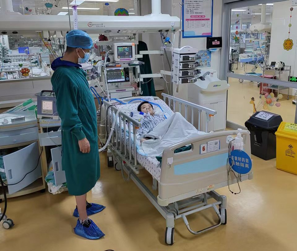 武冈跨省救护车出租公司